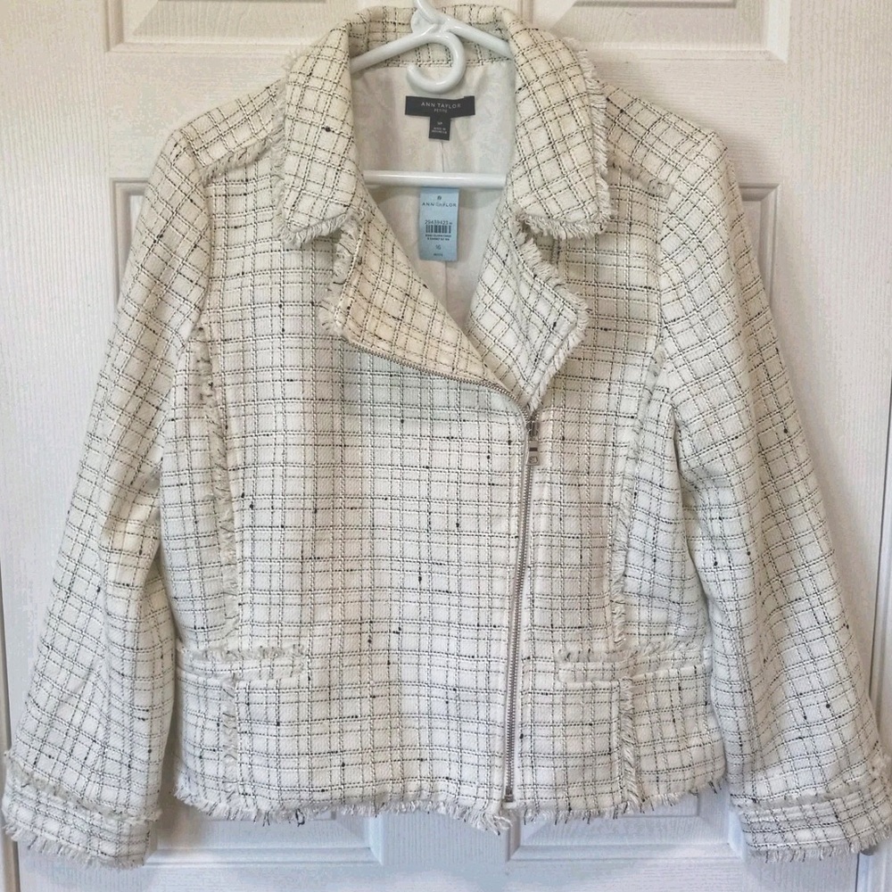 Ann Taylor Cream Tweed Blazer Size 16P